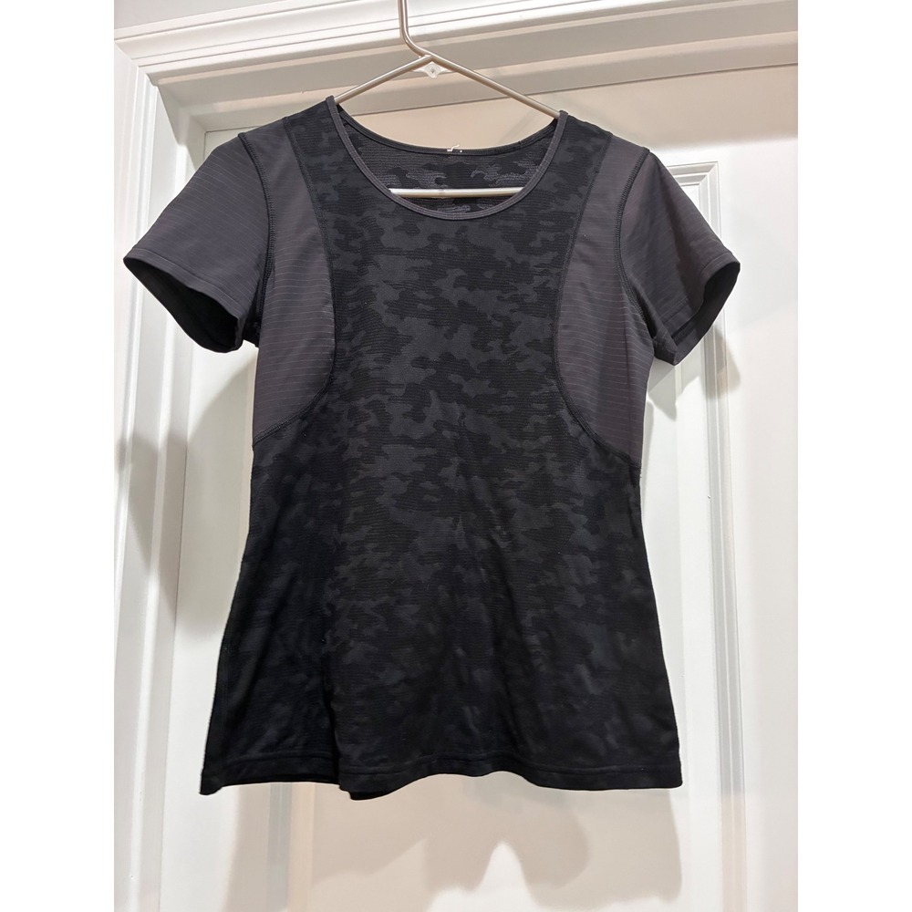 Lululemon Swiftly Tech Short Sleeve Top‎ 2.0 Camo Athletic Workout Shirt